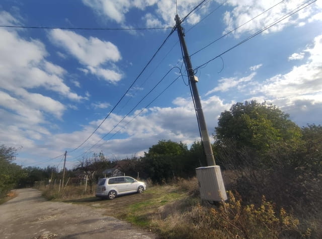 Продаваме парцел в гр. Пловдив 700 m2, Visa, For living - city of Plovdiv | Land - снимка 2