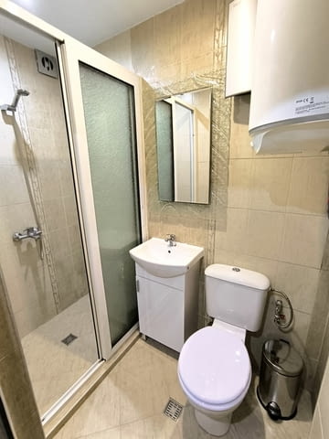 Давам под наем двустаен апартамент в гр. Перник кв. Изток, град Перник | Апартаменти - снимка 9