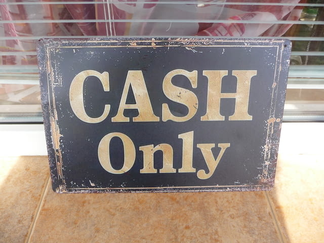 Метална табела надпис Само кеш в брой пари Cash only приемаме на ръка банкноти монети суха пара евро - снимка 1
