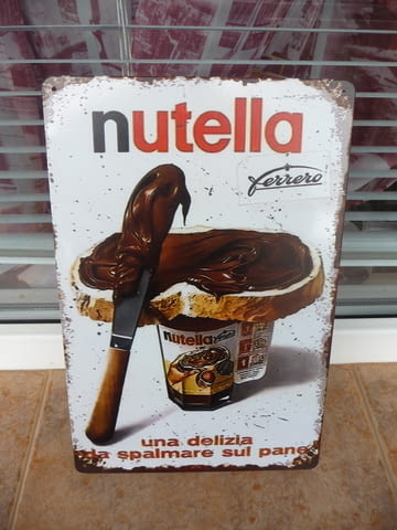 Метална табела храна Нутела шоколад Nutella бурканче течен Ferrero препечена филийка палачинки нож - снимка 1