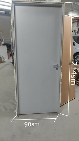 Врата интериорна с каса брава дръжки и ключ 90/214см дясна, city of Sofia - снимка 1