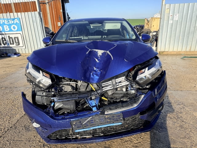 Dacia Logan 3 1.0 TCe 100 ECO-G LPG, двигател H4D480, 101 кс, JT4 ск. кутия 6 ск., 28 000 km., 2024г - снимка 2