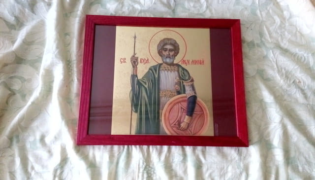 Икона на Свети вкм. Мина, репродукция с дървена рамка и стъкло - снимка 1