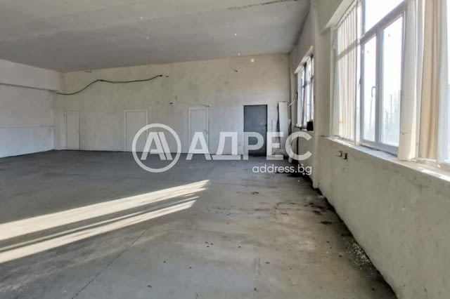 Производствен цех под наем до Техномаркет и Околовръстно шосе - град Сандански - снимка 5
