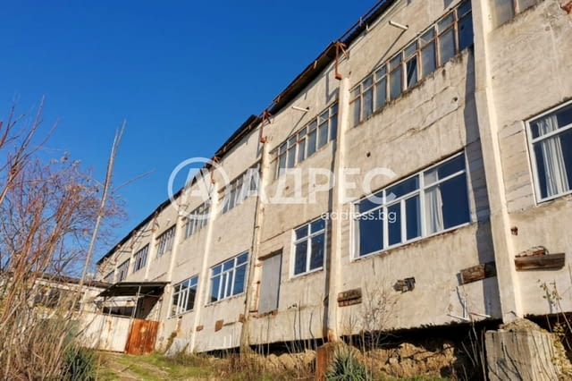Производствен цех под наем до Техномаркет и Околовръстно шосе - град Сандански - снимка 10