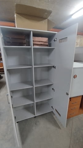 Гардероб с две врати и рафтове - Офис шкаф 100/40/198 с ключалки - снимка 2