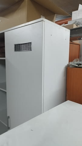 Гардероб с две врати и рафтове - Офис шкаф 100/40/198 с ключалки - снимка 4