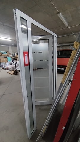 Алуминиевa вратa с касa, бяла със стъкла - лява 132/210см, city of Sofia | Windows & Doors - снимка 6