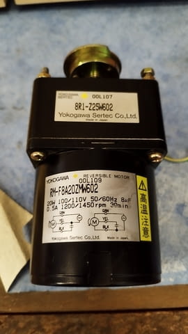 Yokogawa RM-F8A20ZMW602 Реверсивeн ел. двигател и редукция 8R1-Z25W602 - снимка 8