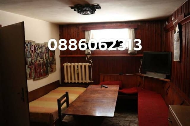 Давам под наем ПАРТЕРНА стая в ц е н т ъ р а на гр.Пловдив в близост до ВХБП.Ста - снимка 3