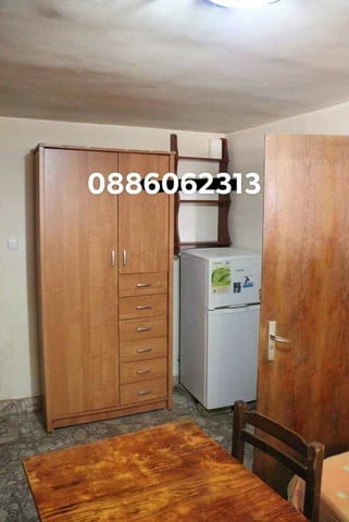 Давам под наем ПАРТЕРНА стая в ц е н т ъ р а на гр.Пловдив в близост до ВХБП.Ста - снимка 5