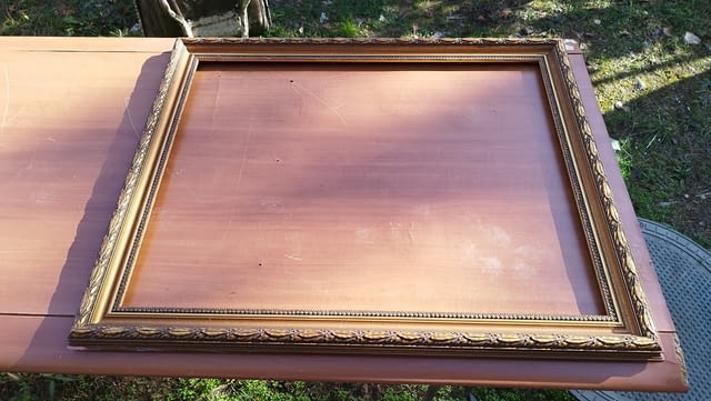 Дървена рамка за картина 88/72 старо злато с орнаменти, град София | Картини - снимка 2