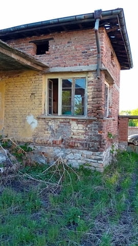 Едноетажна къща с голям двор – с. Златополе, обл.Хасково, village Zlatopolе - снимка 3