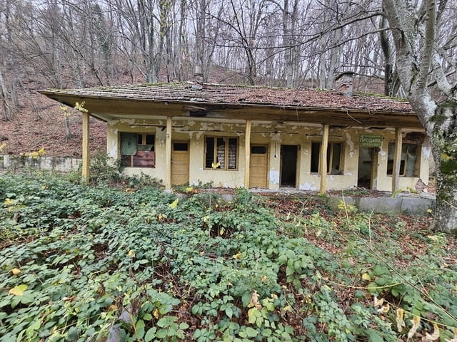 Продавам вила "Габър" в КК Върбица 1-етажна, Тухла, 79 м2 - град Върбица | Къщи / Вили - снимка 1