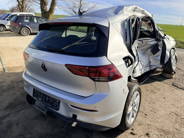 Volkswagen Golf VIII, 2.0 TDI BlueMotion, двигател DTTC, 150 кс., ск. кутия VCW автоматик, 41 000 km - снимка 7