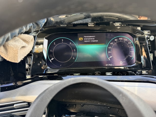 Volkswagen Golf VIII, 2.0 TDI BlueMotion, двигател DTTC, 150 кс., ск. кутия VCW автоматик, 41 000 km - снимка 11