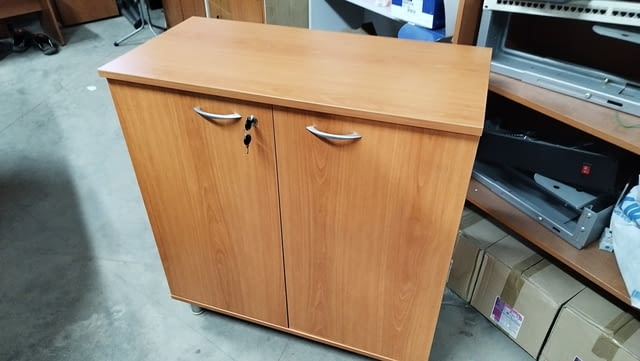 Офис шкаф със заключване - шкафче за обувки или дрехи 86/42/93см череша - снимка 4