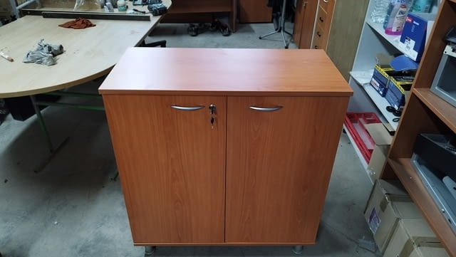 Офис шкаф със заключване - шкафче за обувки или дрехи 86/42/93см череша - снимка 8