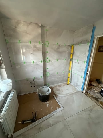 Лепене на плочки и камъни Боядисване с боя, Боядисване с латекс, Работа през уикенд - Да - град София | Строителни Услуги - снимка 1