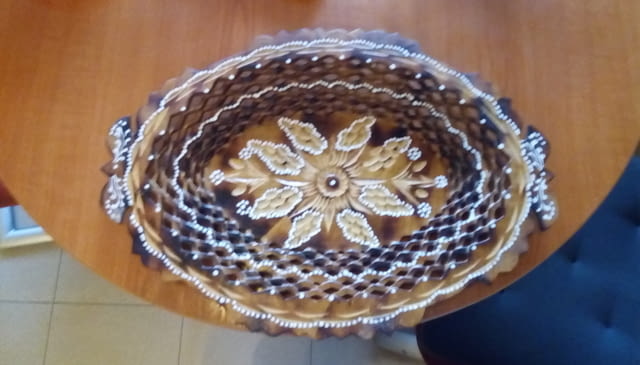 Декоративна дървена купа или чиния ръчно направена 38см / 27см - снимка 1