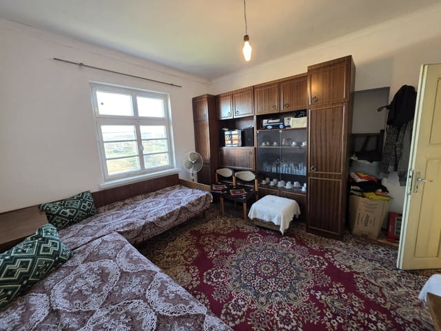 Къща с двор в с. Стамболово, обл.Хасково–спокойствие, пространство - снимка 9