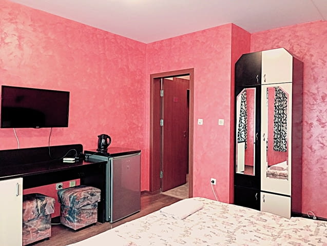 Евтини почивки на Морето във Варна - Стаи и студио с кухня - всяка с баня/WC, климатик, тераса - снимка 4