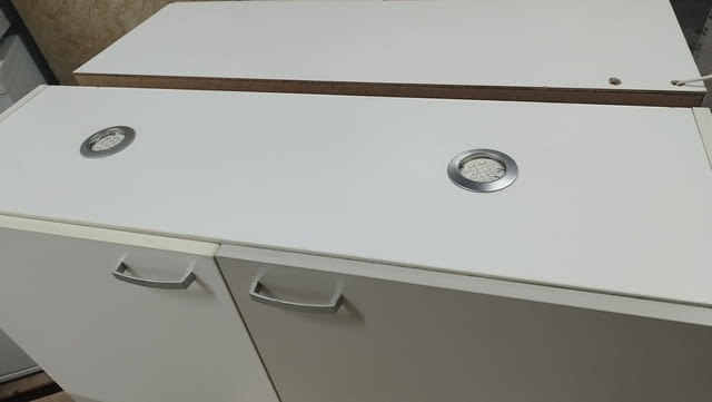 Шкаф за стена 4 врати бяло и сиво с лунички 100/100/35см, град София | Секции / Шкафове - снимка 8