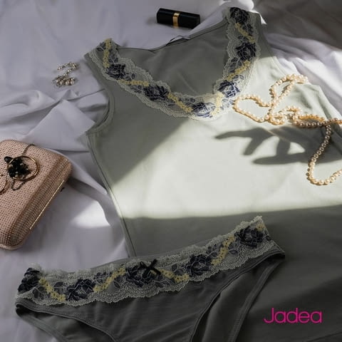 Jadea M, L светлобежови, светлозелени италиански 50% памучни бикини дантелена дълбока бикина Жадея - снимка 2