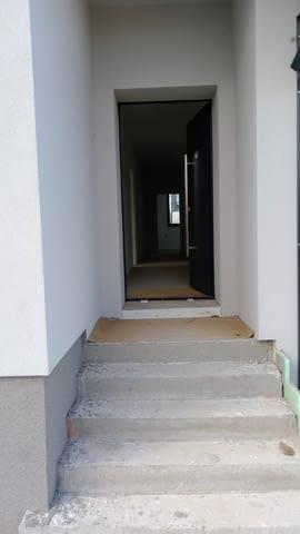 КЪЩА за продажба град ​​Пловдив, Остромила 2-етажна, Тухла, 308 м2 - град Пловдив | Къщи / Вили - снимка 3