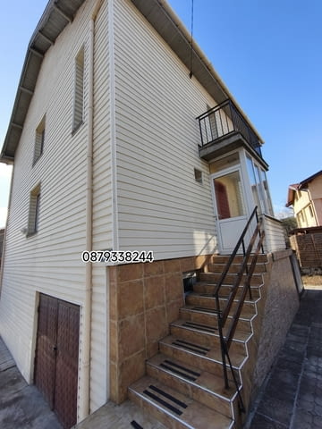 Продавам къща в гр. Перник кв. Клепало 3-етажна, Тухла, 237 м2 - град Перник | Къщи / Вили - снимка 2