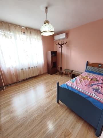 Продавам къща в гр. Перник кв. Клепало 3-етажна, Тухла, 237 м2 - град Перник | Къщи / Вили - снимка 7