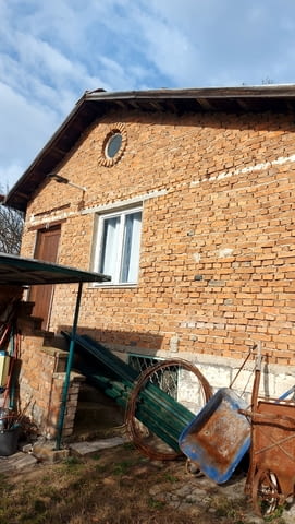 Вила с двор, разположена във вилна зона Кенана, гр.Хасково, city of Haskovo - снимка 1