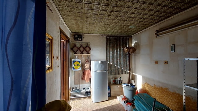 Вила с двор, разположена във вилна зона Кенана, гр.Хасково, city of Haskovo - снимка 3