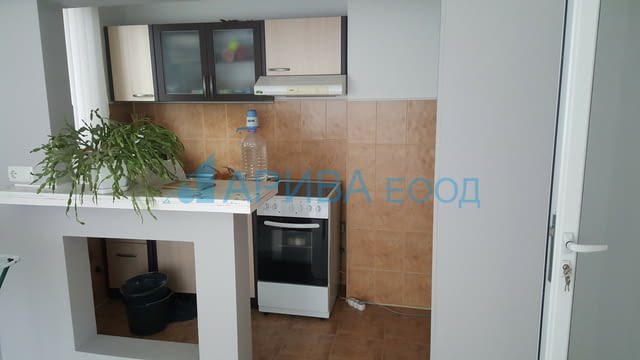 Самостоятелна къща след ремонт в Хасково 2-floor, Brick, 271 m2 - city of Haskovo | Houses & Villas - снимка 4