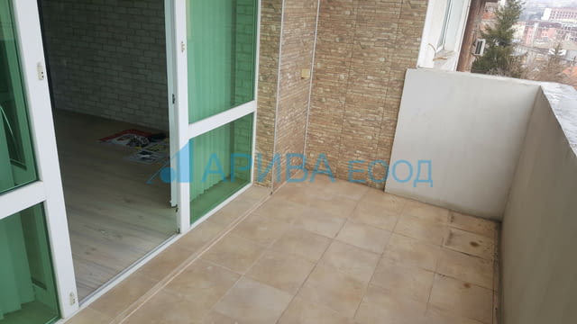 Самостоятелна къща след ремонт в Хасково 2-floor, Brick, 271 m2 - city of Haskovo | Houses & Villas - снимка 9