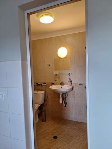 Нощувки в София, близо до зала Арена 8888 София, град София | Квартири / Нощувки - снимка 9