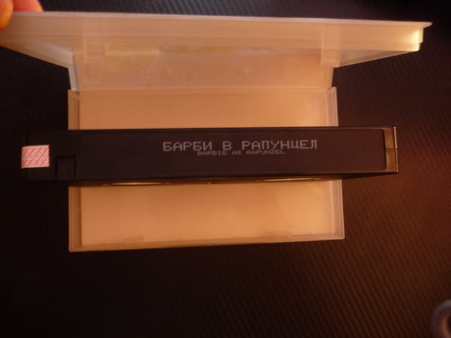 Барби Рапунцел VHS филм Barbie филмче дълги руси коси зла вещица детско филмче момичета героиня добр - снимка 3