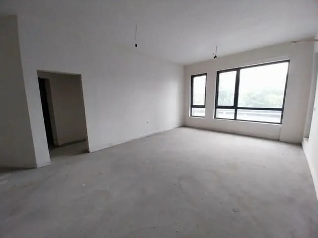 Агенция БИМ продава тристаен апартамент в сградата Уест Пойнт. - снимка 2