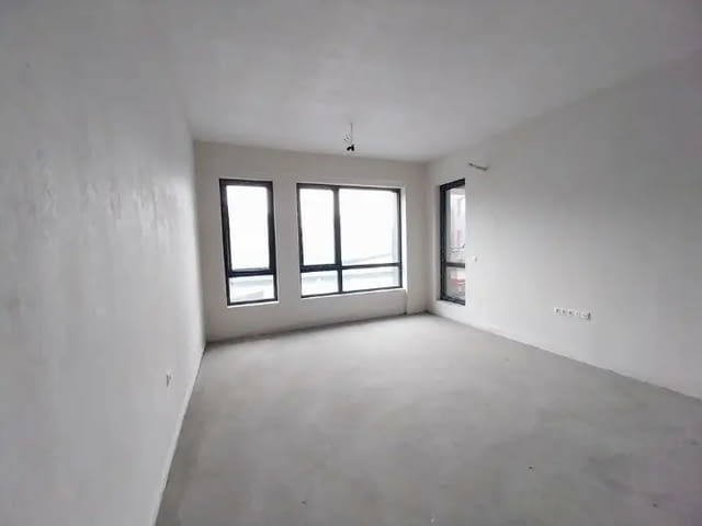 Агенция БИМ продава тристаен апартамент в сградата Уест Пойнт. - снимка 3