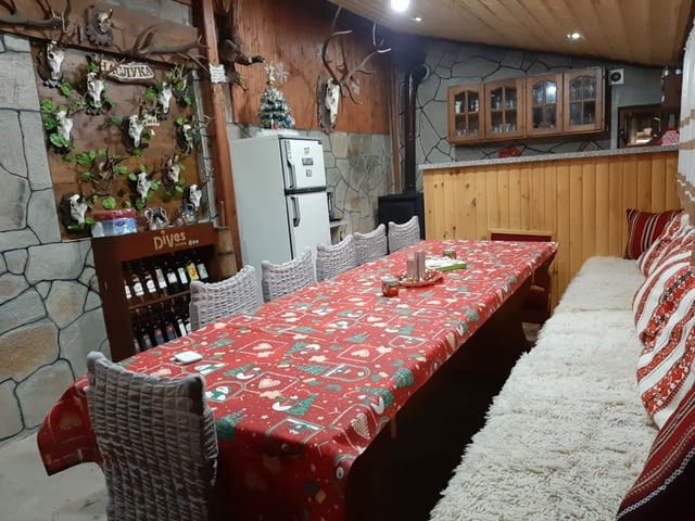 Вила "Райски кът" се намира в най-красивата част на Западните Родопи, в местността Беглика - снимка 12