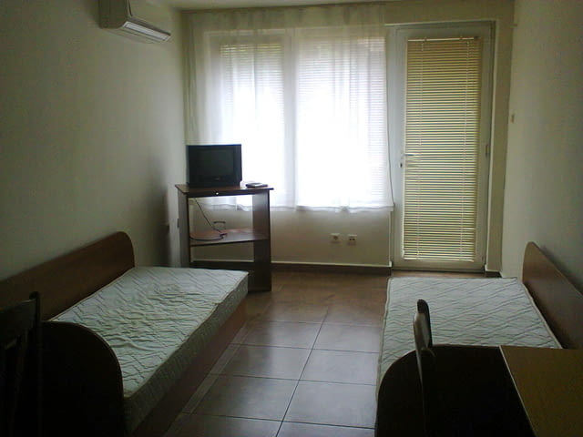 Давам под наем обзаведена партерна боксониера 280 Евро, city of Varna | Apartments - снимка 3