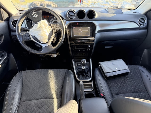 Suzuki Vitara Hybrid 1.4T, двигател К14D, 129 кс., ск. кутия 20008-68M83-000, 6 ск., панорама, 69000 - снимка 12