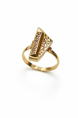 Златен пръстен - 4.97гр. Злато, Сертификат - Да - град Велико Търново | Пръстени - снимка 1