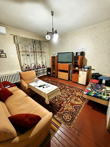 Продавам двустаен апартамент в идеалния център на гр. Перник, град Перник - снимка 2