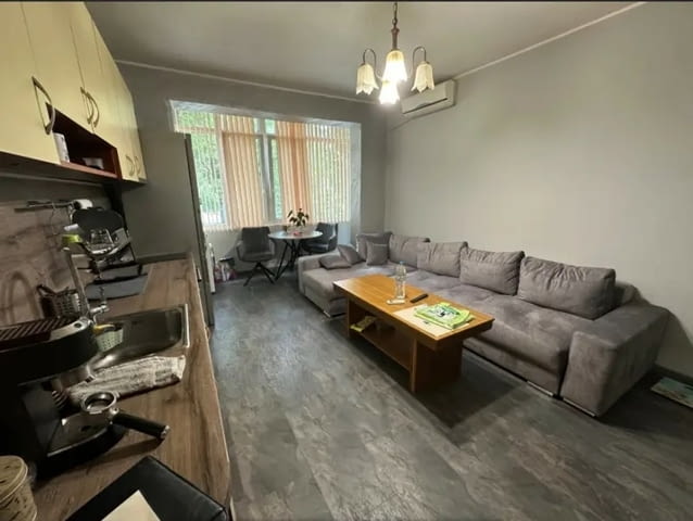 Тристаен апартамент в гр. Пловдив, Център 3-стаен, 75 м2, Тухла - град Пловдив | Апартаменти - снимка 2