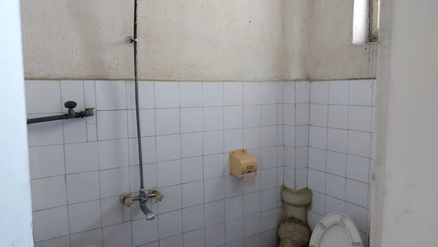 Етаж от къща в кв.Училищни, гр.Хасково 2-етажна, Тухла, 105 м2 - град Хасково | Къщи / Вили - снимка 8