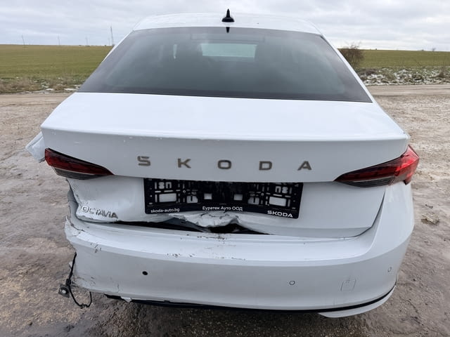 Skoda Octavia 1.5TSI, двигател DXDB/DXDE, ск. кутия автоматик WGS, 150 кс., 15000 км., 2025 г., евро - снимка 7