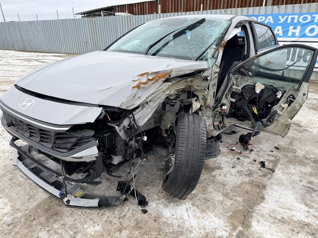 Hyundai Elantra 7, 1.6 MPI двигател G4FM, 123 кс., автоматик, 24000 км., 2024 г., Хюндай Елантра 7, - снимка 3