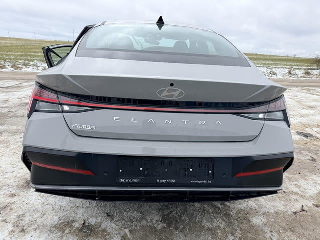 Hyundai Elantra 7, 1.6 MPI двигател G4FM, 123 кс., автоматик, 24000 км., 2024 г., Хюндай Елантра 7, - снимка 6
