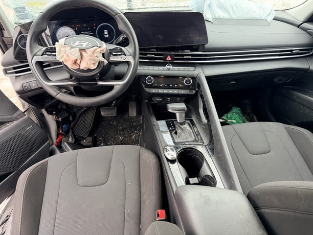 Hyundai Elantra 7, 1.6 MPI двигател G4FM, 123 кс., автоматик, 24000 км., 2024 г., Хюндай Елантра 7, - снимка 10